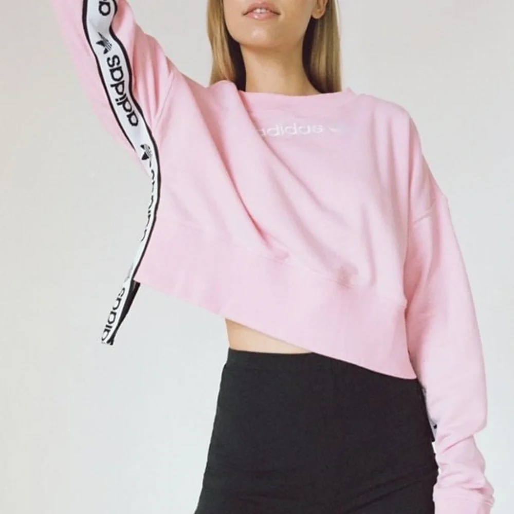 Like New Adidas Side Tape Cropped crewneck Sweatshirt - Picture 5 of 7